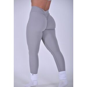 CLS SPORTSWEAR NO FRONT SEAM SCRUNCH BUTT LEGGINGS